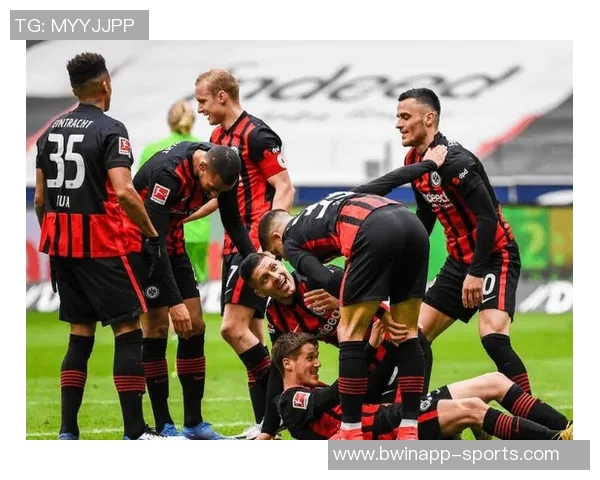 巴萨对法兰克福球迷票务限制引发1000名无票球迷涌入客场事件