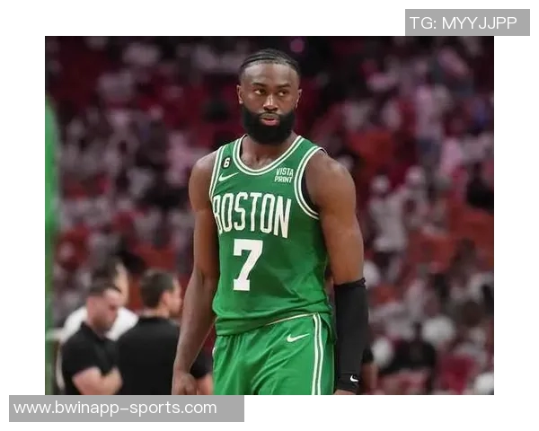 杰伦布朗谈球队现状强调未来潜力与成长空间仍需努力