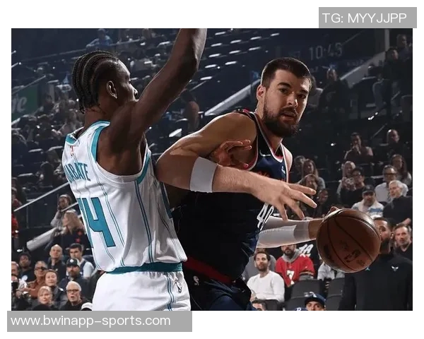 绿军曾用西蒙斯和选秀权报价祖巴茨引发关注 绿军曾用西蒙斯和选秀权报价祖巴茨引发关注