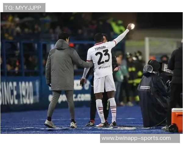 托莫里谈续约与停赛风险称经纪人全权处理队友会顶上 托莫里谈续约与停赛风险称经纪人全权处理队友会顶上